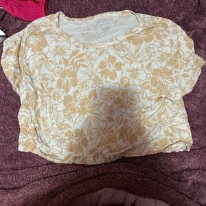 American Eagle Outfitters Beige Floral Blouse